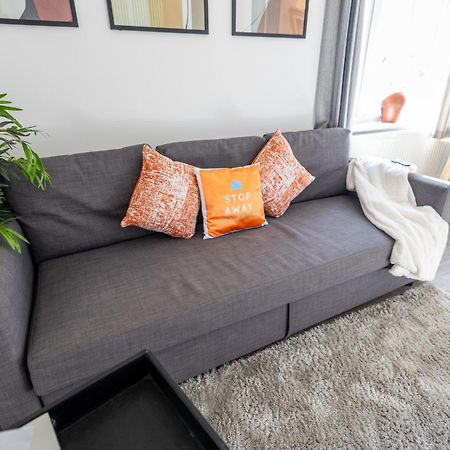 הוילה באנבורי Garden House Near Shops In Quiet Location מראה חיצוני תמונה