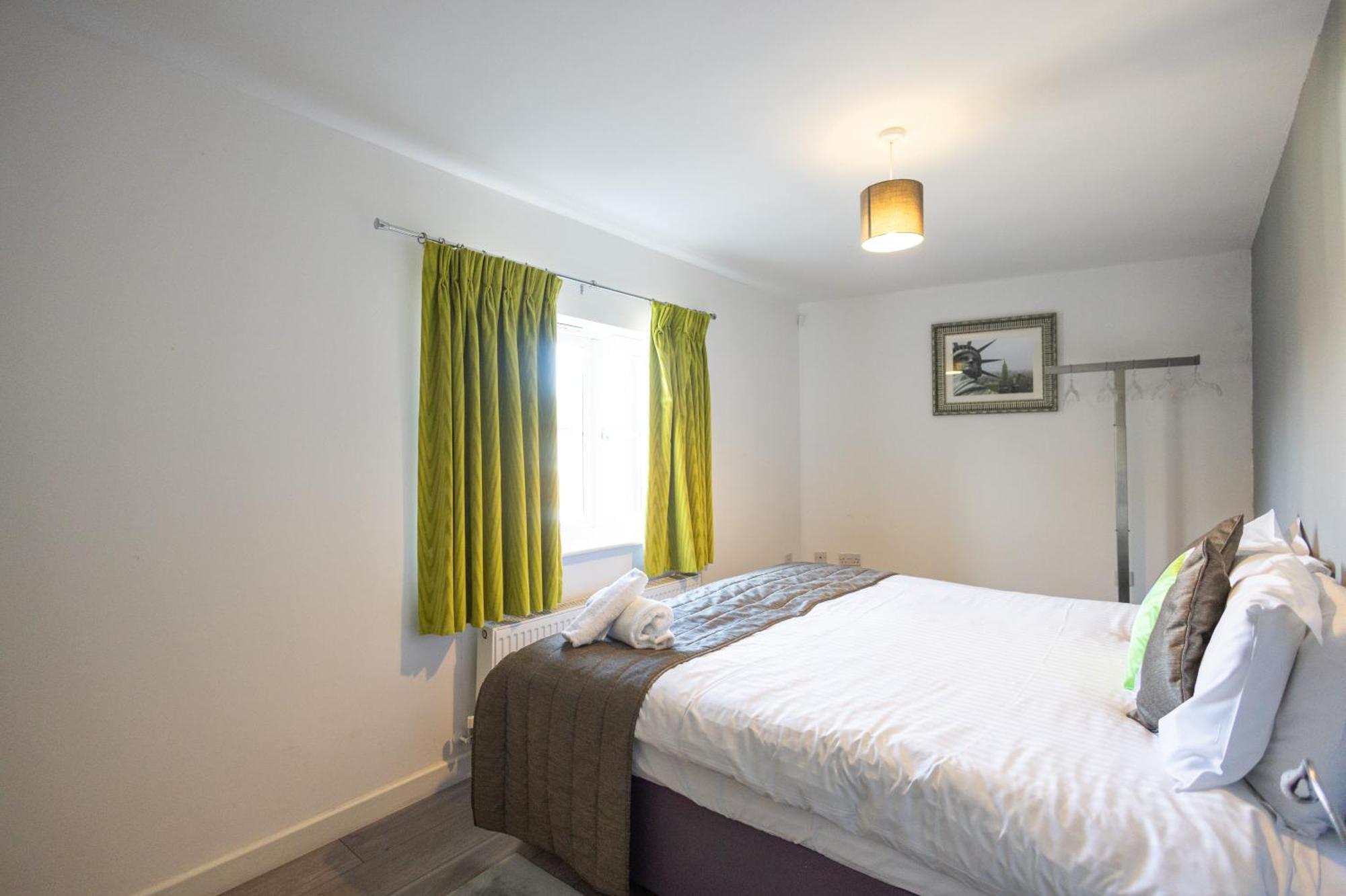 הוילה באנבורי Garden House Near Shops In Quiet Location מראה חיצוני תמונה