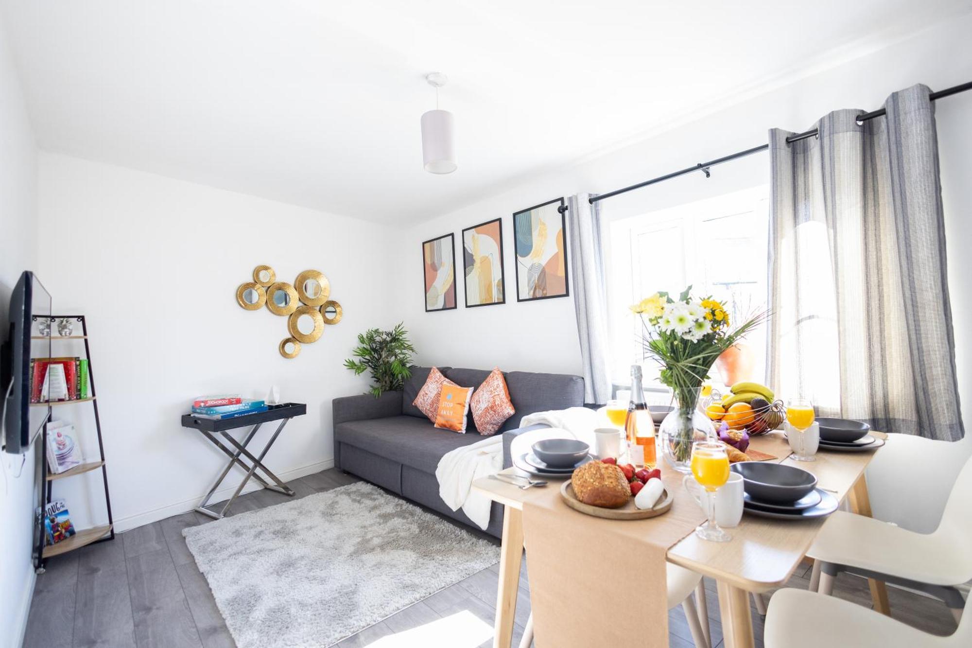 הוילה באנבורי Garden House Near Shops In Quiet Location מראה חיצוני תמונה